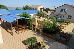 Гостевые дома Благовещенской с бассейном, "Черномор" с бассейном - цены
