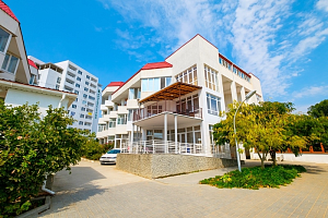 Отели Феодосии с подогреваемым бассейном, "VIP Apartments on the beach" с подогреваемым бассейном
