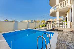 Гостиницы Краснодарского края с бассейном, "Villa Park&Spa" с бассейном
