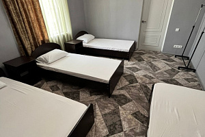 Гостиницы Цандрипша с бассейном, "С панорамным вина горы" 1-комнатная с бассейном