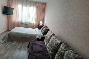 Гостиницы Абакана рядом с аэропортом, 1-комнатня Маршала Жукова 17 у аэропорта - раннее бронирование
