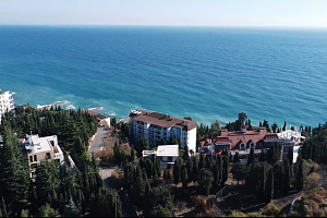 Отели Алушты с видом на море, "PARK HOTEL ALUSTON" с видом на море - забронировать номер
