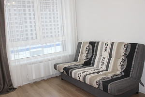 Гостиницы Екатеринбурга рядом с пляжем, "Уютная в ЖК Космонавтов 11" 3х-комнатная рядом с пляжем - цены