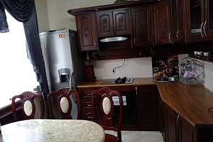 Отдых в Абхазии без питания, 3х-комнатная Аиааира 124 кв 52 без питания - фото