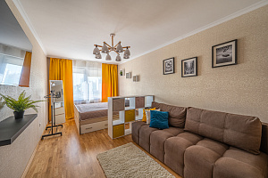 Квартиры Екатеринбурга на месяц, 2х-комнатная Краснолесья 107 на месяц - фото