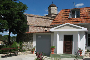 Дома Феодосии на набережной, "Villa Koronello" на набережной