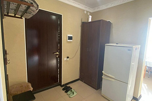 Квартиры Пицунды 2-комнатные, 3х-комнатная Агрба 2 кв 62 2х-комнатная - цены