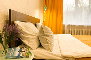 Отели Севастополя новые, 3х-комнатная Большая Морская 41 новые - цены
