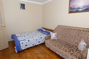 Семейный отдых в Абхазии, 2х-комнатная Гочуа 15 кв 42 семейные - фото