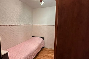 Квартиры Арсеньева недорого, 3х-комнатная Садовая 42 недорого - фото
