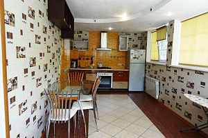 Дома Крыма с размещением с животными, 3х-комнатный ул. Маяковского с размещением с животными - фото