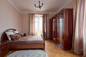 Отдых в Пятигорске, 3х-комнатная Крайнего 45 летом