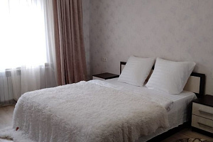Гостиницы Астрахани с собственным пляжем, "На 3-й Зеленгинской 3" 2х-комнатная с собственным пляжем