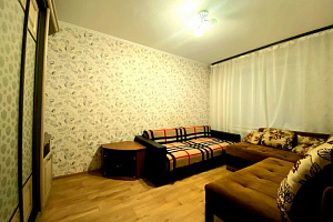 Гостиницы Тобольска с размещением с животными, 1-комнатная мкр 9-й 23 с размещением с животными - фото