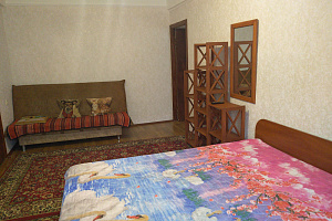 Квартиры Севастополя 2-комнатные, 2х-комнатная Генерала Острякова 87 2х-комнатная - фото