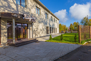 Гостиницы Петрозаводска с парковкой, "Ladoga" с парковкой - фото