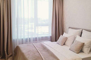 Гостиницы Астрахани с собственным пляжем, 1-комнатная Бехтерева 2Б с собственным пляжем
