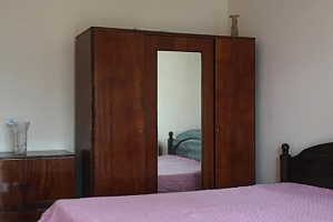 Квартира в , 1-комнатная Лакоба 62 - фото