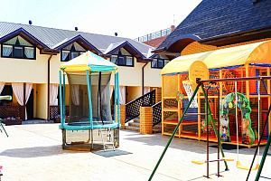 Отдых в Кучугурах с бассейном для детей, Приморский 6 с бассейном для детей - раннее бронирование