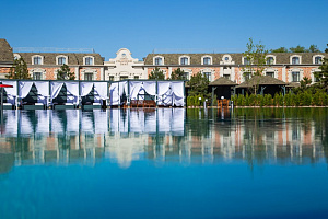 Гостиницы Ростова-на-Дону с бассейном, "Графский Парк" гостиничный комплекс с бассейном - раннее бронирование