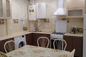 Квартиры Кабардинки на неделю, 2х-комнатная Абрикосовая 21 кв 17 на неделю - цены