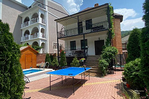 Отели Абрау-Дюрсо с крытым бассейном, "Семейный Дом" с крытым бассейном - цены