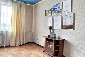 Дома Челябинска с сауной,  2х-комнатная Комарова 127Б с сауной - раннее бронирование