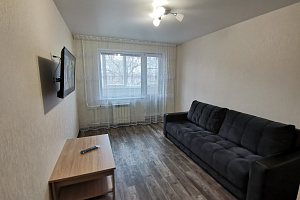Квартиры Белокурихи в центре, 2х-комнатная Академика Мясникова 26 в центре - снять