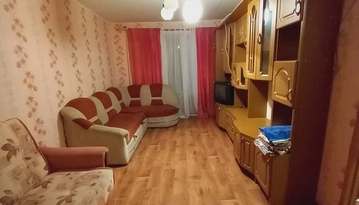 2х-комнатная квартира Кирова 46 в Сланцах - фото 1