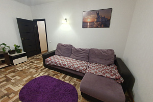 Квартиры Красноярска на неделю, 2х-комнатная Ярыгинская 3 на неделю - фото