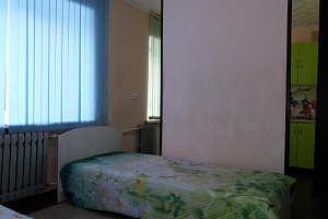 Квартиры Бугульмы на месяц, 2х-комнатная Салиха Сайдашева 3 на месяц - снять