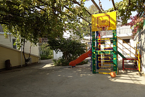 Гостевые дома Витязево для отдыха с детьми, "Топалиди" для отдыха с детьми - забронировать номер