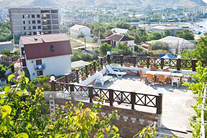 Отели Орджоникидзе с бассейном, "Большая терраса" с бассейном - цены