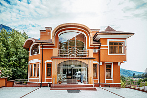 Дома Красной Поляны с бассейном, "Alm House" с бассейном - фото