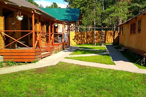 Гостевые дома Горячинска с бассейном, "Дархан" с бассейном - фото