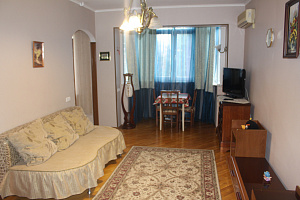 Квартиры Сочи в центре, 2х-комнатная Парковая 40 в центре - фото