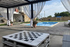 Гостевые дома Евпатории с бассейном, "Виктория" с бассейном - цены