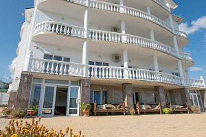 Отели Коктебеля рядом с пляжем, "Hayat hotel" рядом с пляжем