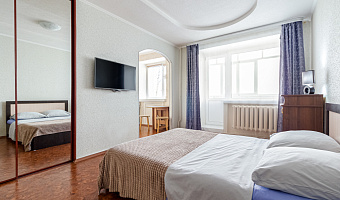 &quot;Уютная с Балконом&quot; 1-комнатная квартира в Нижневартовске - фото 3