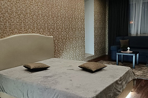 Гостиницы Тюмени с сауной, 1-комнатная Севастопольская 2к4 с сауной - забронировать номер