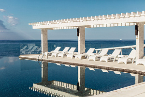 Гостиницы Краснодарского края с собственным пляжем, "Лучезарный Резорт 4*" апарт-отель с собственным пляжем - забронировать номер