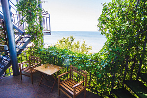Отели Щёлкино на первой береговой линии, "Азов" мини-отель на первой береговой линии - цены