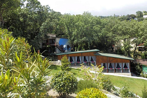 Отели Алупки с бассейном, "Зеленый мыс" гостиничный комплекс с бассейном - раннее бронирование