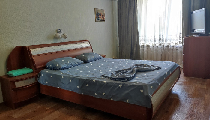 2х-комнатная квартира Ленина 16 в Волгограде - фото 1