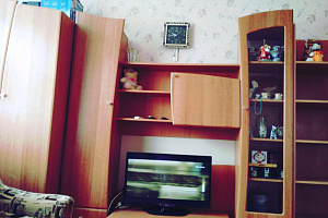 Квартиры Судака у моря, 1-комнатная Гагарина 42 кв 3 у моря - фото