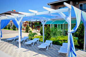 Отели Черноморского с бассейном, "M`LAG" с бассейном - цены