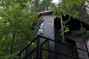 Дома Перми с сауной, "Опушка. Дом среди деревьев" с сауной - фото