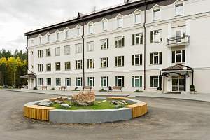Гостиницы Иркутска с бассейном, "Бурдугуз" парк-отель с бассейном