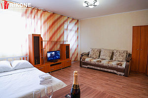Гостиницы Тюмени все включено, 1-комнатная 50 лет ВЛКСМ 15к1 все включено