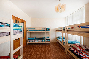 Комнаты Екатеринбурга на ночь, "HI Hostel Comfort" на ночь - раннее бронирование